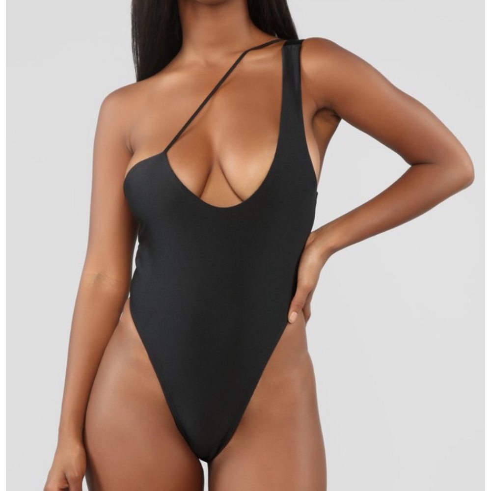Size M black bodysuit used